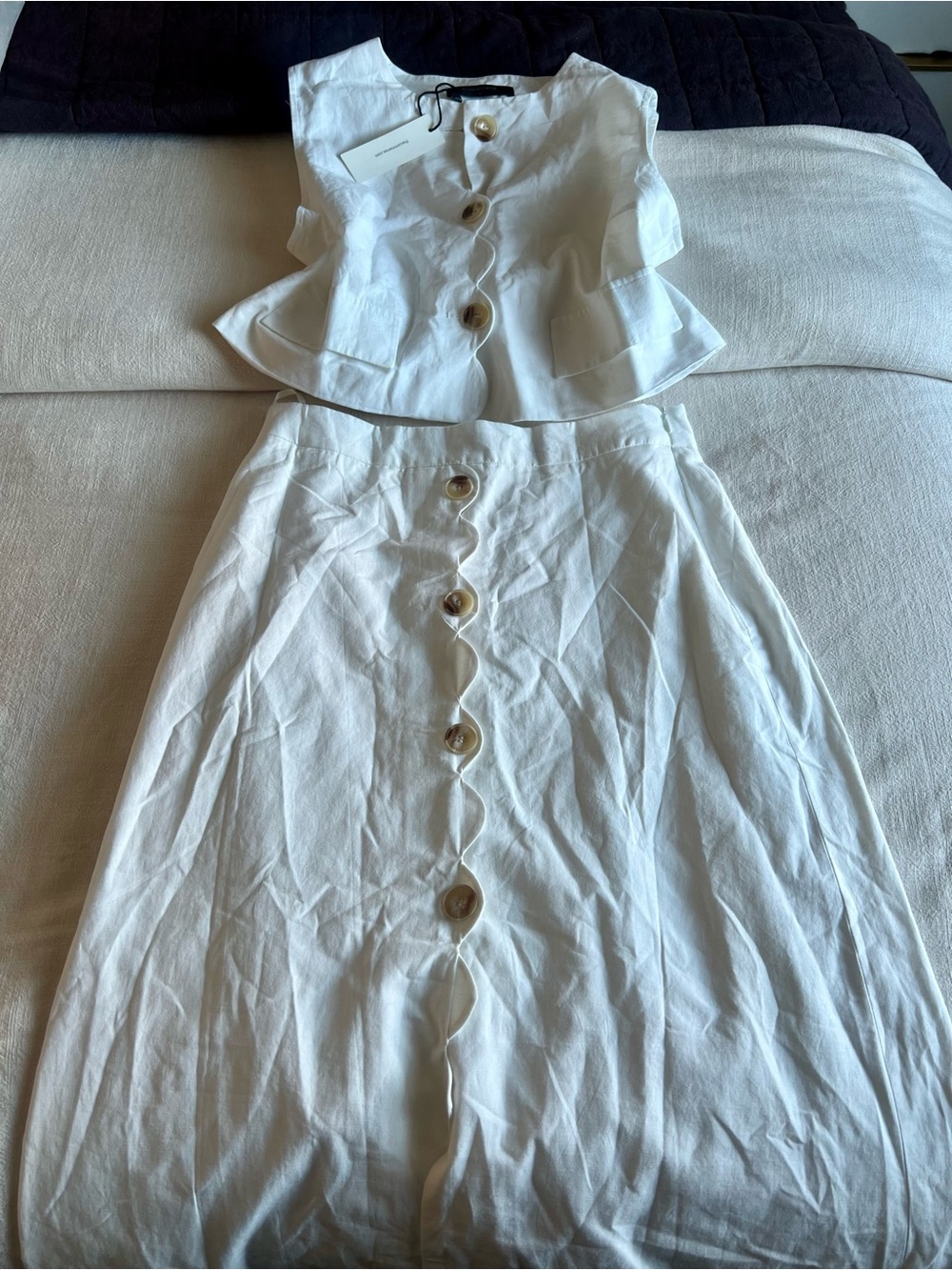 Cotton Linen Scallop Trim Vest & Skirt Set
~NWT - Picture 7 of 7